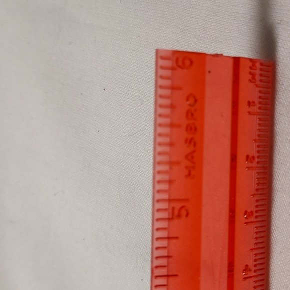 Plastic 6" rulers Hasbro Orange USA and Green Inches and Centimeters Set of 2 - Picture 5 of 5